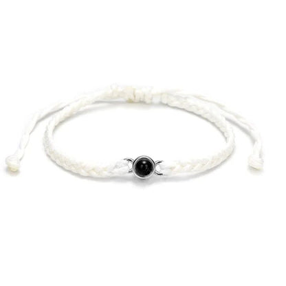 צמיד עם תמונה בפנים