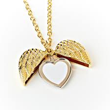 תליון זוגי לב עם כנפי מלאך ותמונה בהתאמה אישית